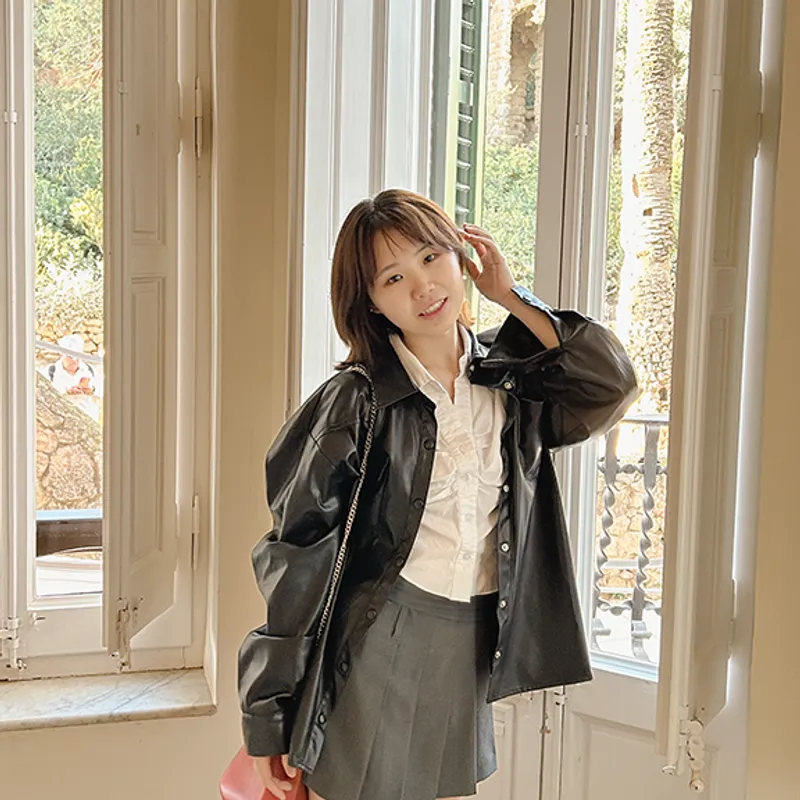 Amy Liu Headshot 2 from Barcelona, Spain